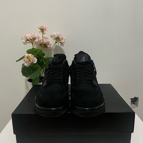 Jordan 4 ‘ Black Cats ‘ - Picture 2 of 6